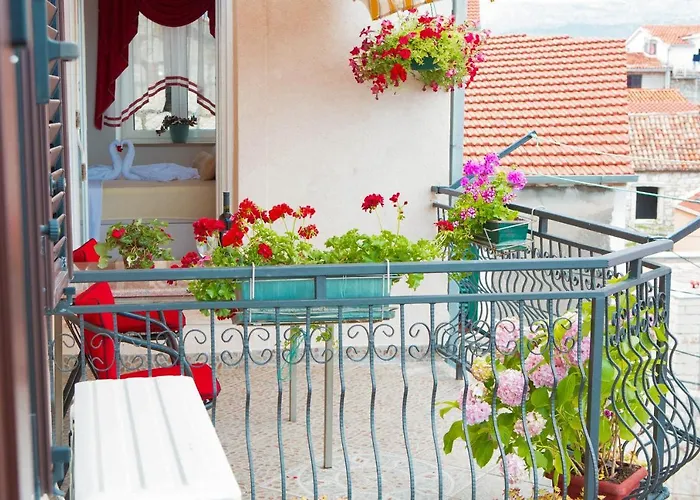 Angela With Old Town View Apartament Split